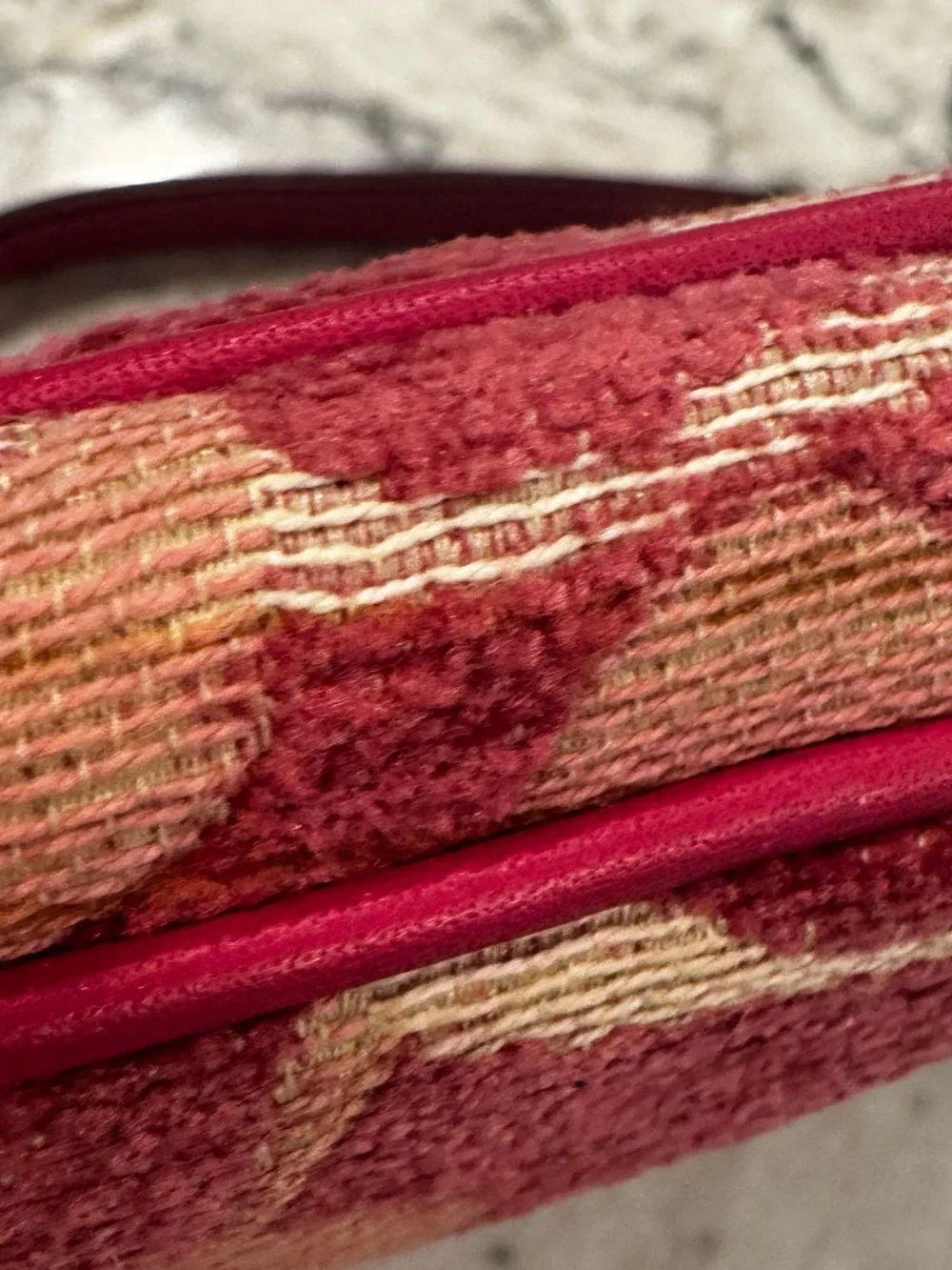 Coach RARE SMALL 8F51 Vintage Y2K Soho Magenta Pink Signature Chenille Baguette
